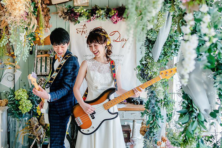 スタジオ ドレスを着た新婦